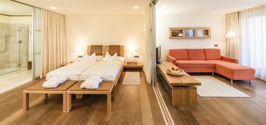 Schgaguler Hotel 카스텔로토 외부 사진